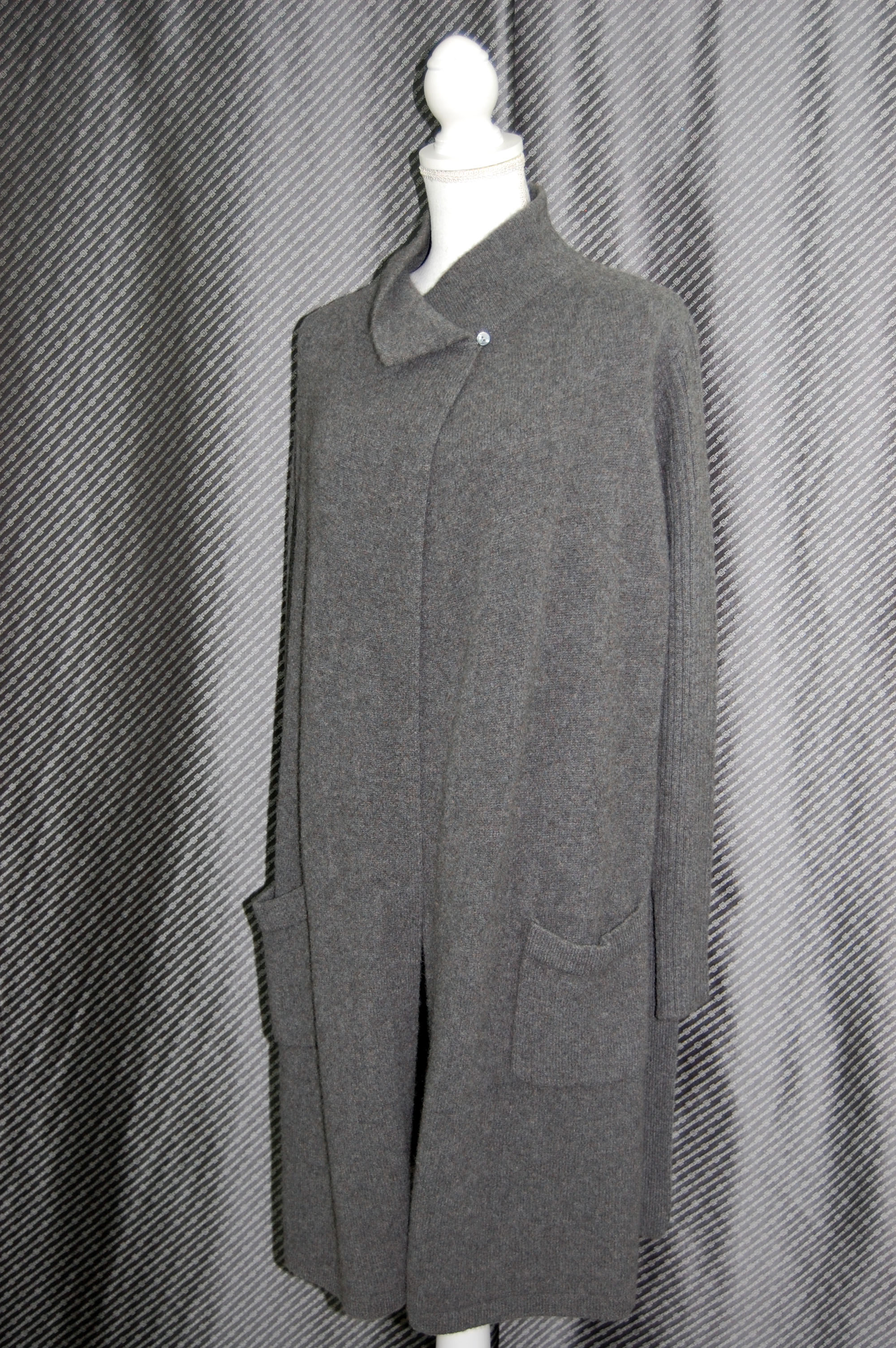 ヤクニット　ロングカーディガンの画像