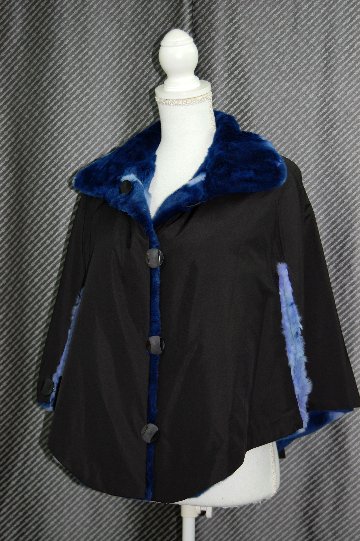 プラックトウィーゼル　リバーシブルケープの画像