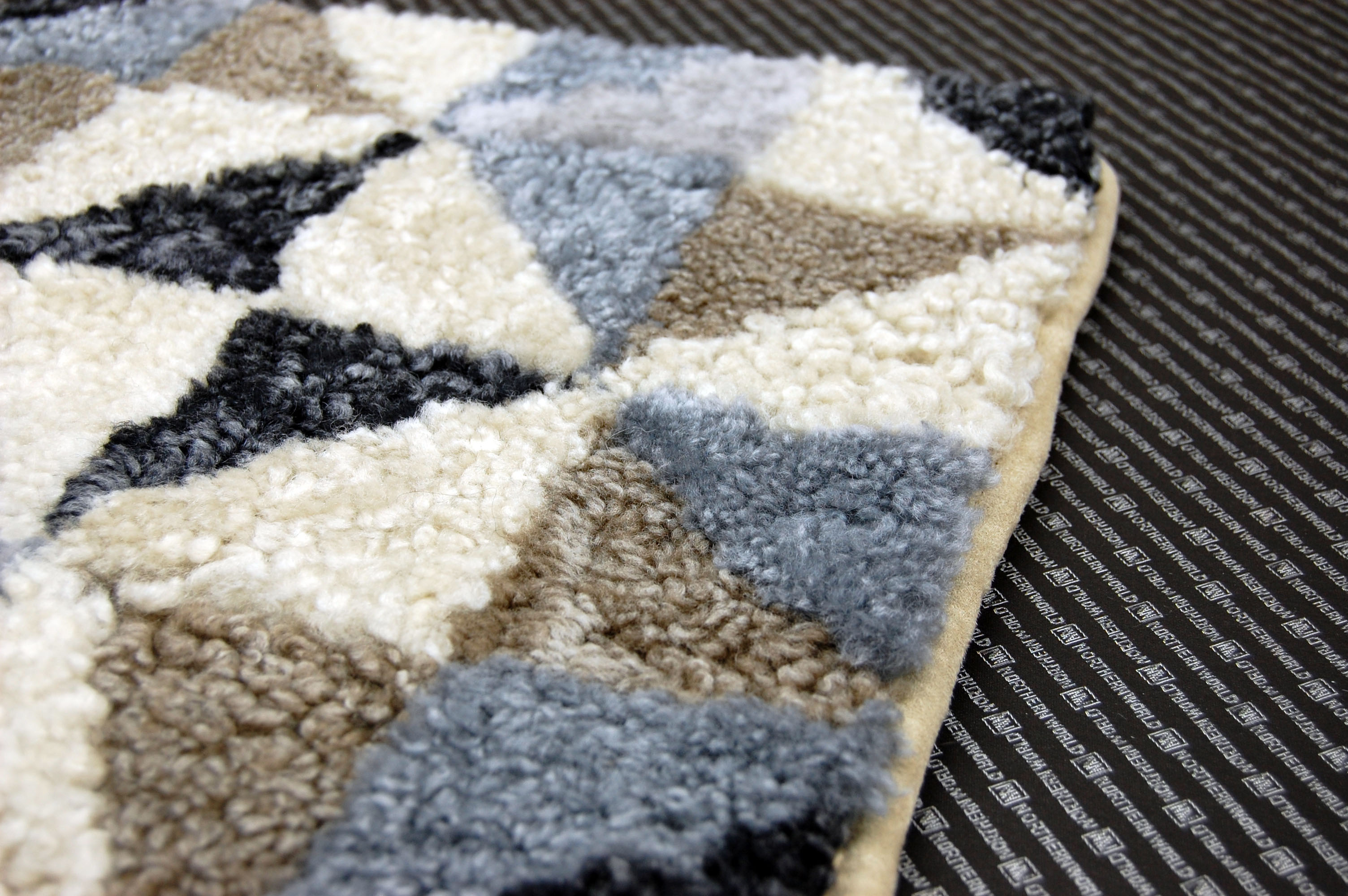 ムートン　クリンプ座布団クッションの画像