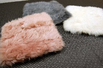 長毛ムートン　座布団クッションの画像