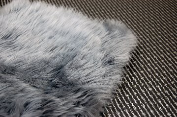 長毛ムートン　座布団クッションの画像