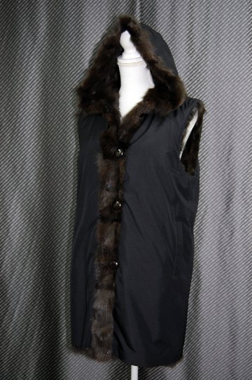 ロシアンセーブル＆シルク　リバーシブルフーディーロングベストの画像