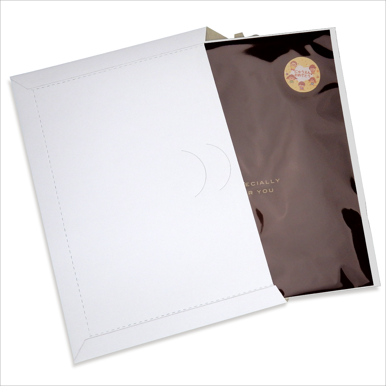 ギフトラッピング袋が汚れないよう更に透明なOPP袋に入れます