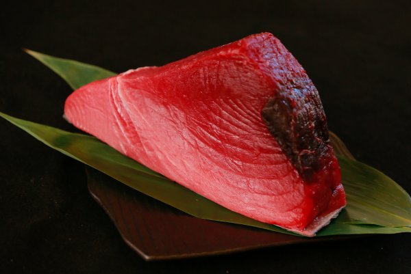 厳選天然 生まぐろ (メバチ)の画像