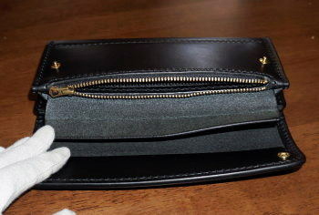 WAL-ADV-Z-BK-WAL-ADVロングウォレット(ジッパー付)-WALADVZ-黒羽（CROW：クロウ)ロングウォレット(長財布)の画像