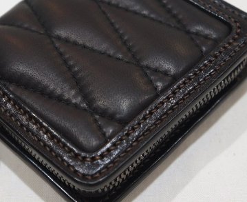 FN-WSZ4-7B5 BK ディアスキン キルティング ミニジップウォレット FNWSZ47B5 FLATHEAD フラットヘッドハーフウォレットの画像