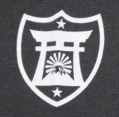 SMT19-105-LBK-サムライ自動車倶楽部xリアルレーシングコラボヘンリーネック半袖Ｔシャツ19-105-SMT19105-SAMURAIJEANS-サムライジーンズTシャツ-自動車倶楽部の画像