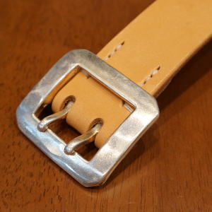 OB-002-18-タン-ダブルピン牛ベルト18-OB00218-FLATHEAD-フラットヘッドレザーベルト-ダブルピンバックルベルトの画像
