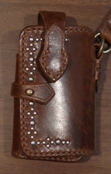 旧商品スペシャルプライス！KHB-01S-ダークブラウン-手縫い携帯電話ケース01S-KHB01S-FLATHEAD-フラットヘッド携帯電話ケースー携帯ケース-STOCKBURG-ストックバーグの画像