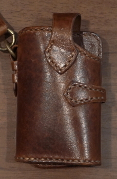 旧商品スペシャルプライス！KHB-01S-ダークブラウン-手縫い携帯電話ケース01S-KHB01S-FLATHEAD-フラットヘッド携帯電話ケースー携帯ケース-STOCKBURG-ストックバーグの画像