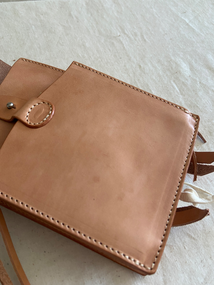 旧商品スペシャルプライス！M-MBP-サドル-MMBP-REDMOON-レッドムーンメディスンバッグ・レッドムーンヒップバッグ レザーバッグの画像