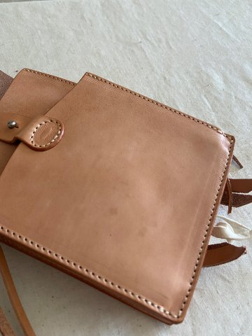 旧商品スペシャルプライス！M-MBP-サドル-MMBP-REDMOON-レッドムーンメディスンバッグ・レッドムーンヒップバッグ レザーバッグの画像