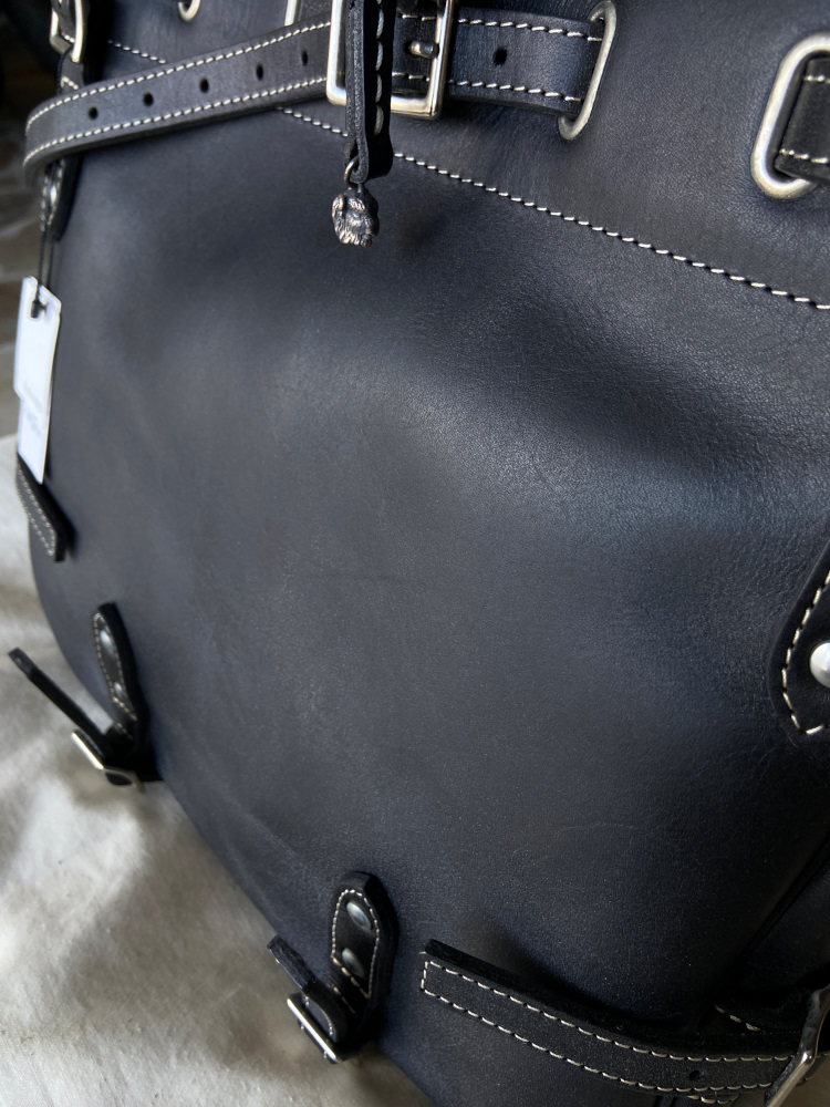旧商品スペシャルプライス！HUNTER-S-ブラック-ハンターSサイズ-HUNTERS-REDMOON-レッドムーンレザーショルダーバッグの画像