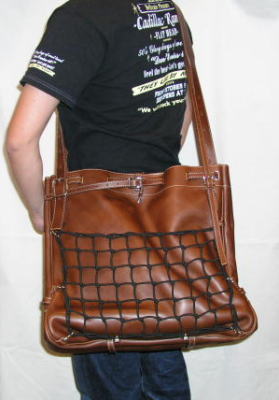 旧商品スペシャルプライス！HUNTER-L-コードバン-ハンターLサイズ-HUNTERL-REDMOON-レッドムーンレザーショルダーバッグの画像