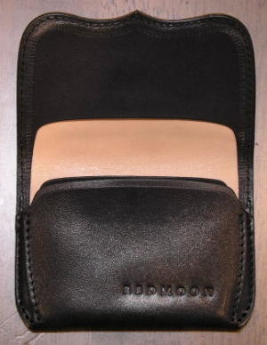 LC-MD-RMカードケースLCMD-LCMD-REDMOON-レッドムーンカードケース・定期入れ・パスケース・名刺入れの画像
