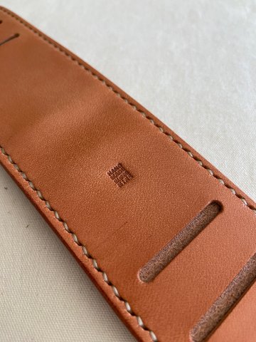 旧商品スペシャルプライス！LG-SPP-01-バフズナインショルダーパッド-LGSPP01-BUFFSNINE-レザーショルダーパッド  バッグの持ち手 ショルダーバッグ ギーター カメラストラップの画像