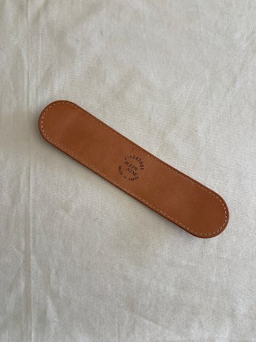 旧商品スペシャルプライス！LG-SPP-01-バフズナインショルダーパッド-LGSPP01-BUFFSNINE-レザーショルダーパッド  バッグの持ち手 ショルダーバッグ ギーター カメラストラップの画像