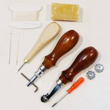 8956 レザークラフト用手縫いキット クラフト社 革 針 裁縫 手縫い キット 道具セットの画像