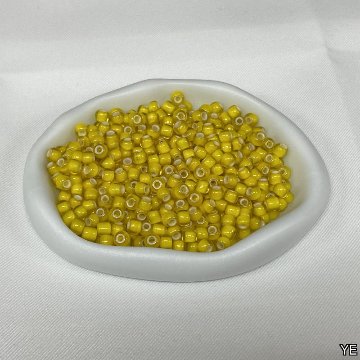 BS-WH-10 ホワイトハーツビーズ 5g ガラスビーズ カスタムパーツ アクセサリーパーツ ハンドメイド インディアンジュエリー ハンドメイド BSWH10 外径約5mm 内径約1-2mmの画像