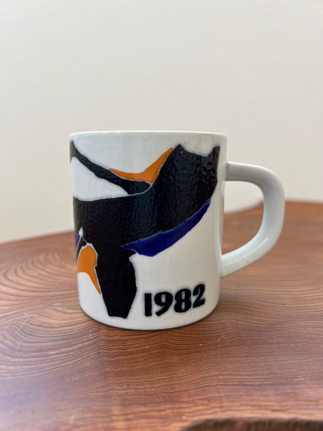 ロイヤルコペンハーゲン 1982年マグカップの画像