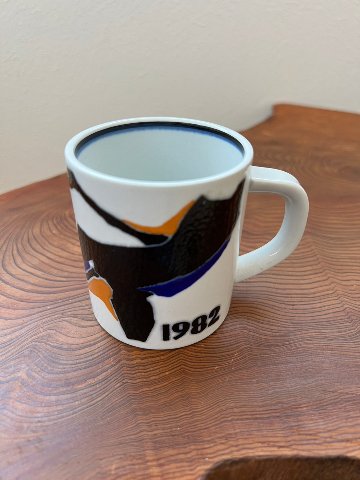 ロイヤルコペンハーゲン 1982年マグカップの画像