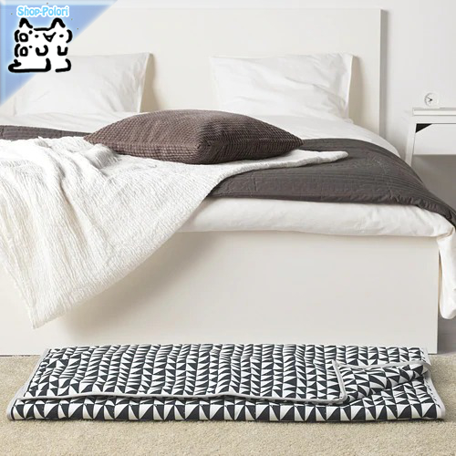 【IKEA Original】LURVIG -ルールヴィグ- ペット 毛布 ブラック トライアングル 100x150 cmの画像