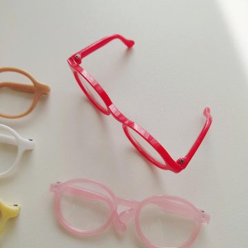 colorful glassesの画像