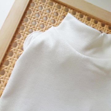 袖フリルラテトップスの画像