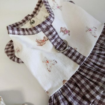 LASTアイボリーLのみ)bear frill ハーネストップスの画像