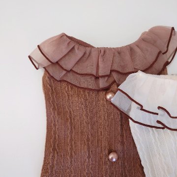 frill lace ノースリーブトップスの画像