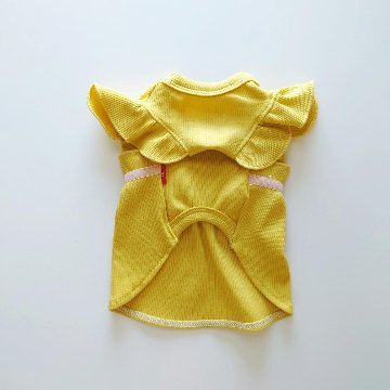 mustard color one-pieceの画像