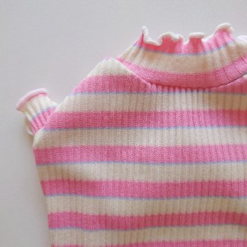 pastel border topsの画像