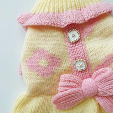 pink flower yellow knit one-pieceの画像