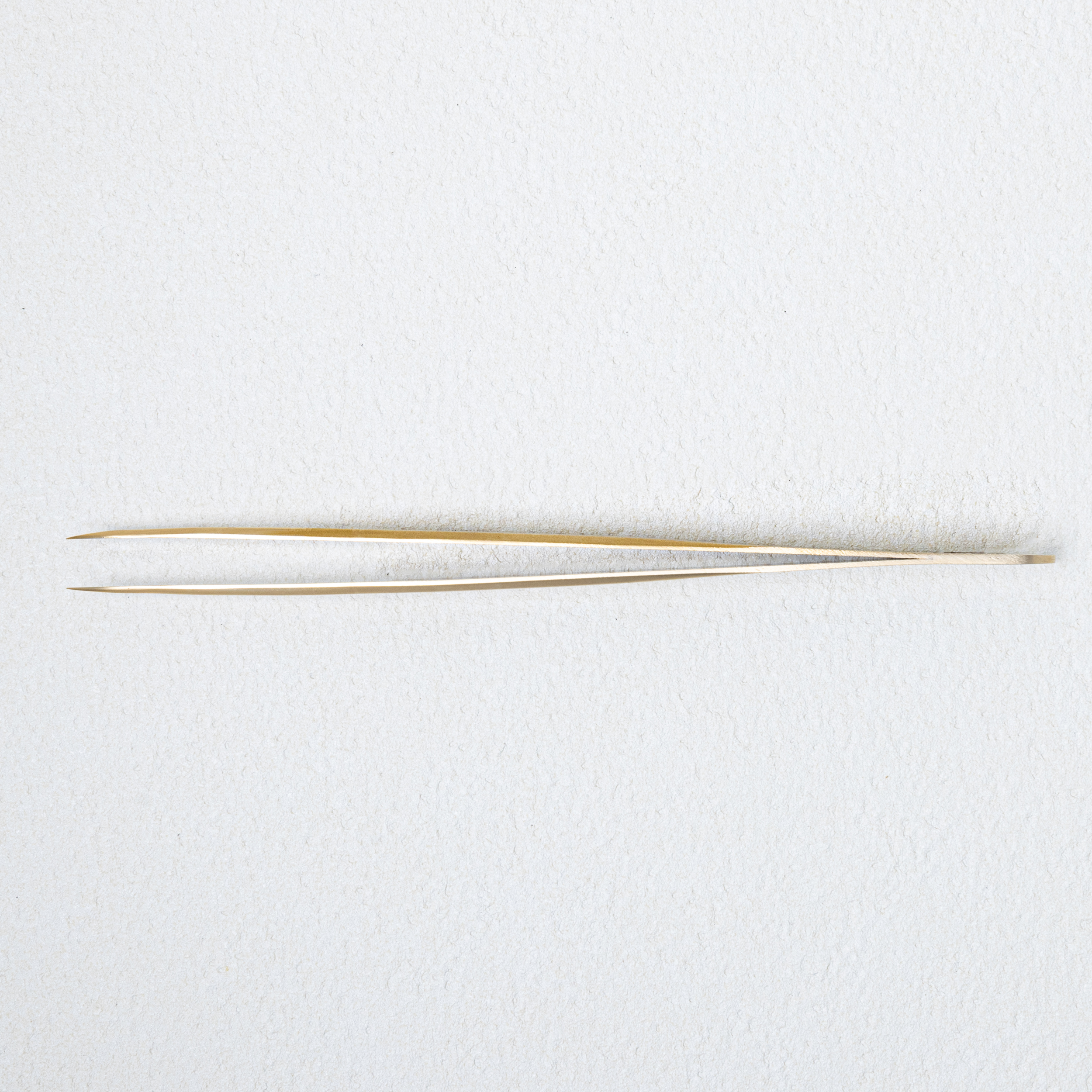 タイトツイーザー プロ用 ボリュームラッシュ用 軽量タイプ　マットゴールドの画像