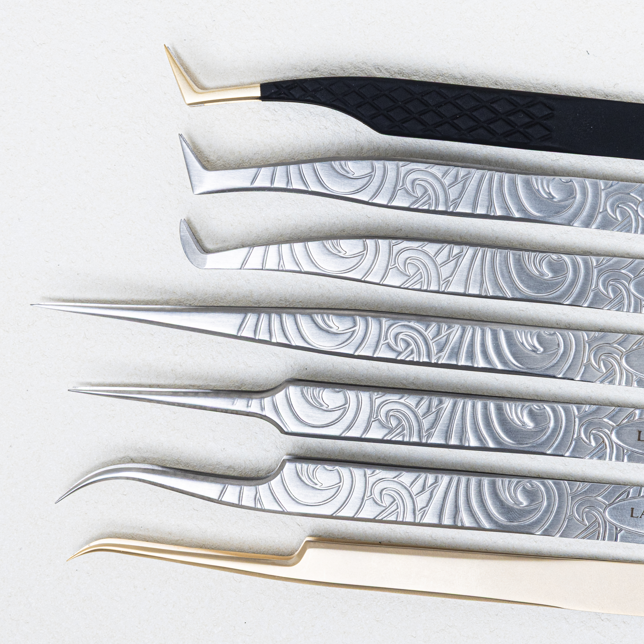 タイトツイーザー プロ用 ボリュームラッシュ用 軽量タイプ　マットゴールドの画像