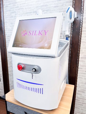 Silky脱毛機（SHR・E-light卓上型脱毛機） 日本製の画像