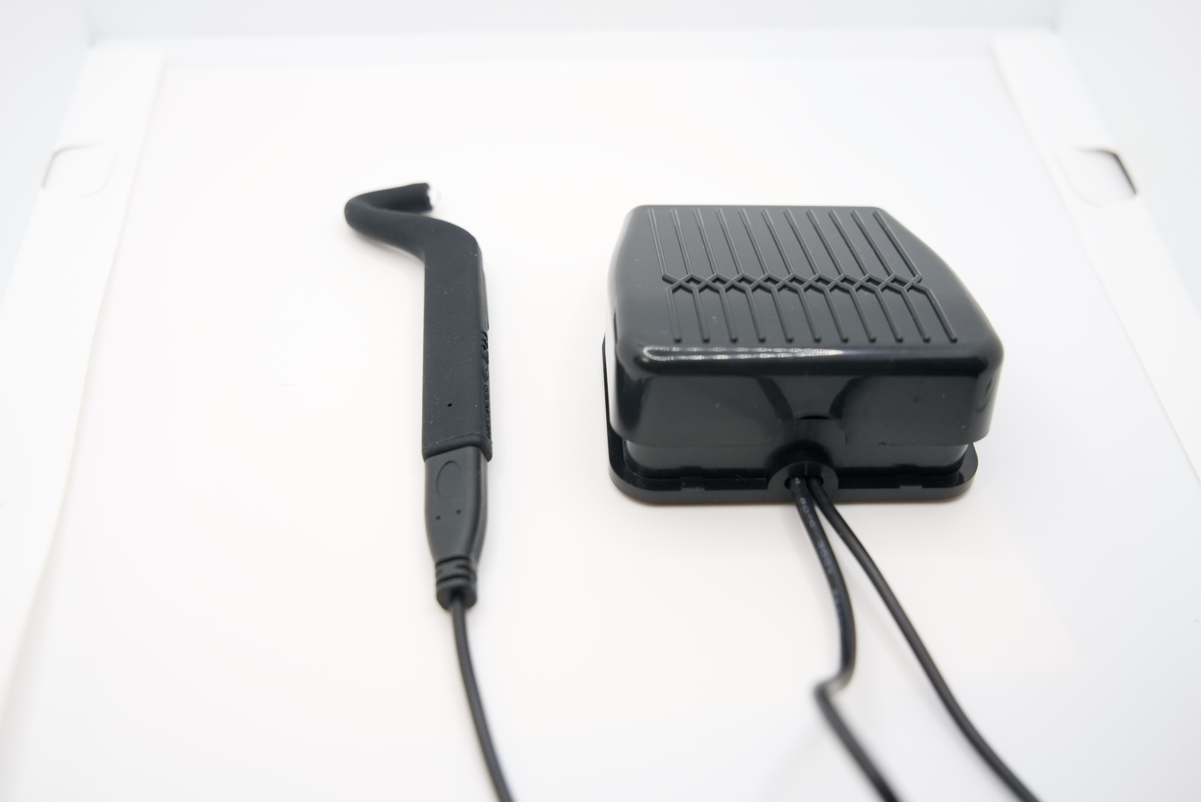 光集中型 LED DAINAダイナライト 【有線タイプ】 LEDマツエク専用ライト フットペダル付の画像