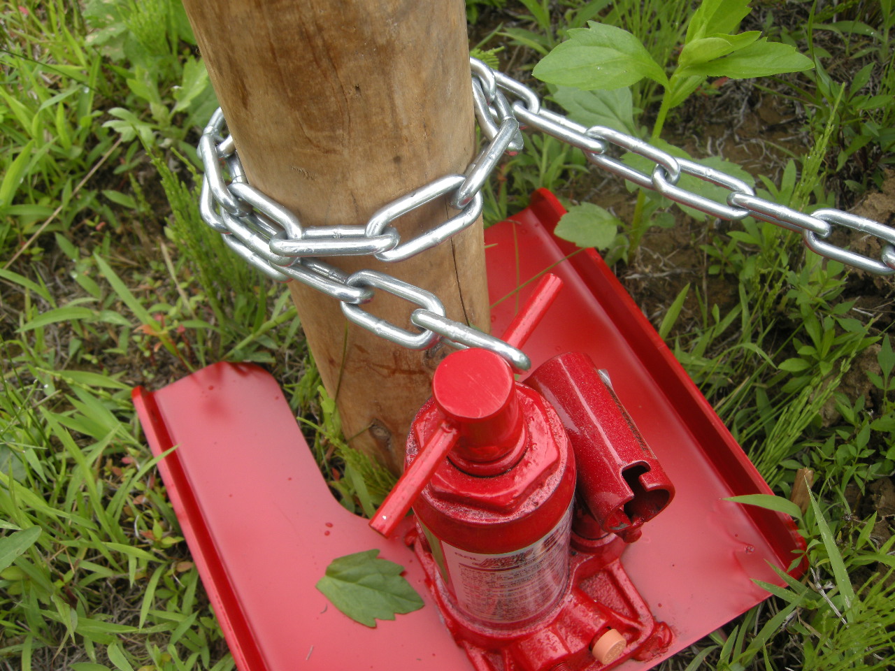 かんたん杭抜き器（油圧式）の画像