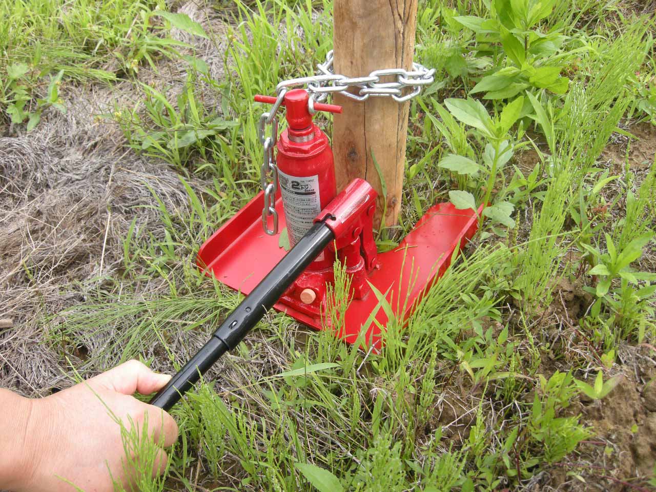 かんたん杭抜き器（油圧式）の画像