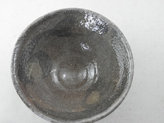 nch-8  極上唐津抹茶茶碗    文部大臣奨励賞受賞、茶陶賞作家 荒川明作　送料無料　木箱付き こだわりのギフト 還暦祝い などの贈り物に最適  無料ラッピングの画像