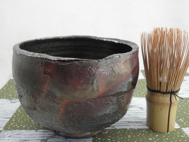 nch-9 極上黒 虹彩 楽 抹茶茶碗 　抹茶茶盌通販　還暦祝い 退職祝い 結婚祝い 誕生日 退職 餞別 定年退職 記念品 定年祝い 定年 ギフト クリスマスプレゼント 金婚式 お祝い 贈り物 文部大の画像