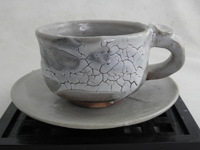 nko-5 志野焼 コーヒーカップ&ソーサー 文部大臣奨励賞受賞作家 荒川明作　化粧箱付き、送料当社負担、 こだわりのギフト 還暦祝い などの贈り物に最適  無料ラッピング　 nko-5の画像