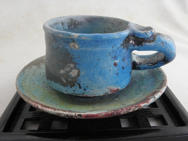 nko-10- 楽焼カップ＆ソーサー 文部大臣奨励賞受賞作家 荒川明作　送料無料、化粧箱付き こだわりのギフト 還暦祝い などの贈り物に最適  無料ラッピング　nko-10-の画像