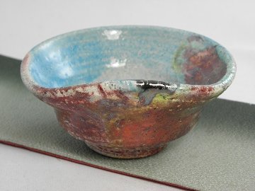 igu-15  　虹彩楽 ぐいのみ   おちょこ文部大臣奨励賞受賞作家　荒川明作 木箱付きの画像