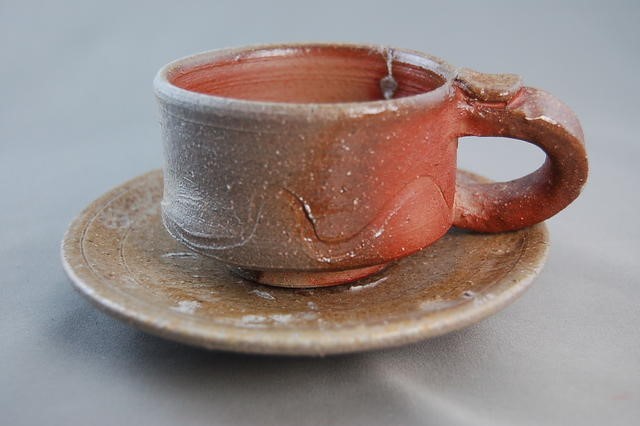 ako-8 焼締コーヒーカップ&ソーサー 文部大臣奨励賞受賞作家　荒川明作 木箱付きの画像