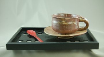 bko-8 焼締　 コーヒーカップ&ソーサー　文部大臣奨励賞受賞作家　荒川明作 木箱付きの画像