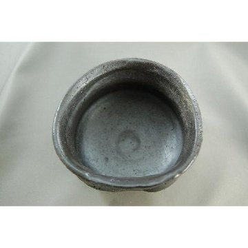 chku-10　黒織部　抹茶茶碗　文部大臣奨励賞受賞作家　荒川明作 木箱付きの画像