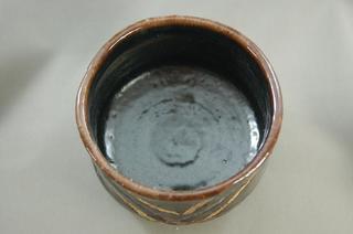 chku-17 金彩　黒織部　抹茶茶碗　文部大臣奨励賞受賞作家　荒川明作 木箱付きの画像