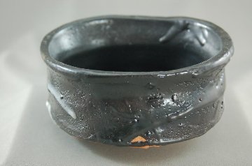 chku-9 黒織部 抹茶茶碗 文部大臣奨励賞受賞作家　荒川明作 木箱付きの画像