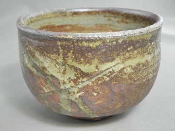 gch-11　伊羅保　抹茶茶碗　文部大臣奨励賞受賞作家　荒川明作　木箱付き　の画像